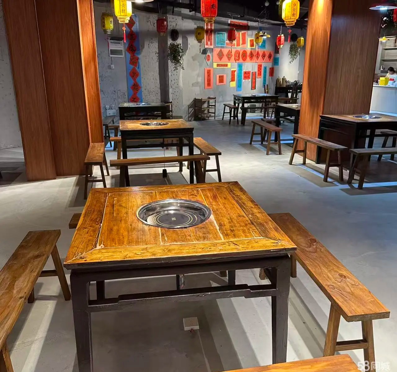 （转让）十字路口玻璃幕墙采光好